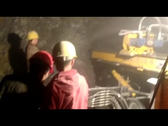 ロックアンカードリリングリグ クローラー型ドリリングリグ 基礎穴に使用